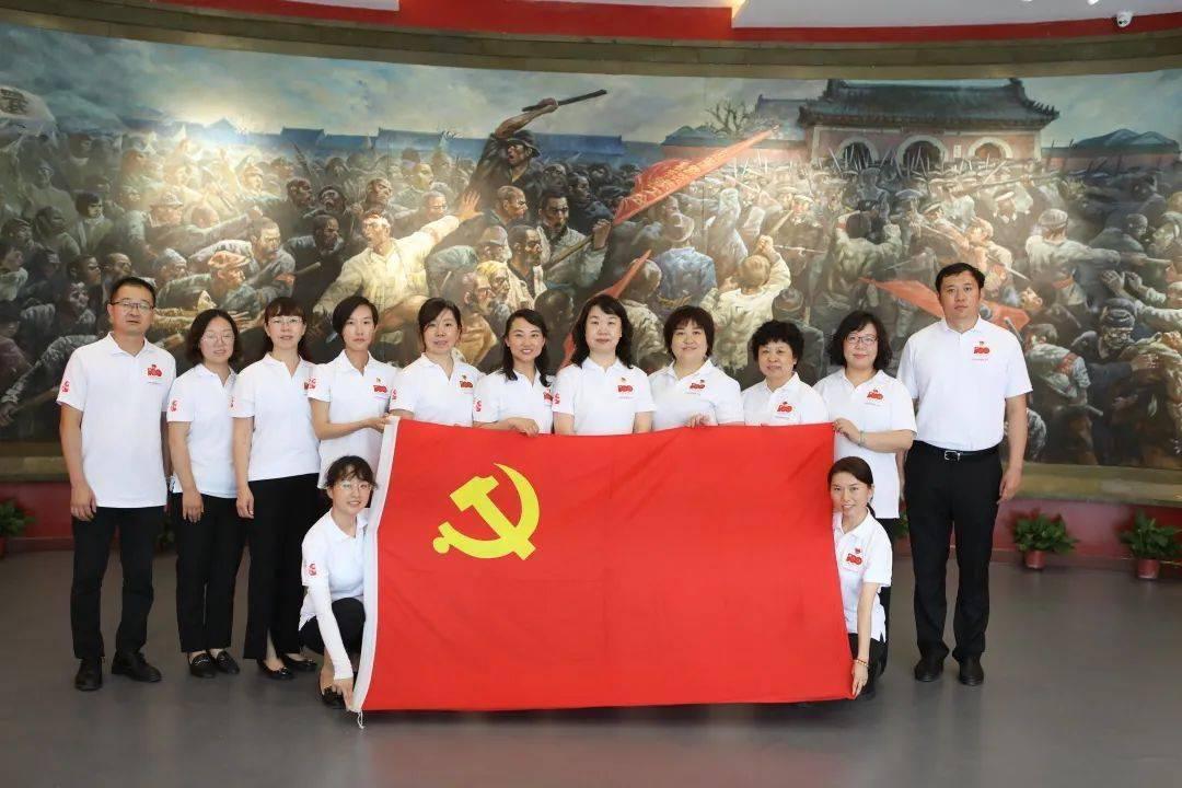 芭比大学毕业