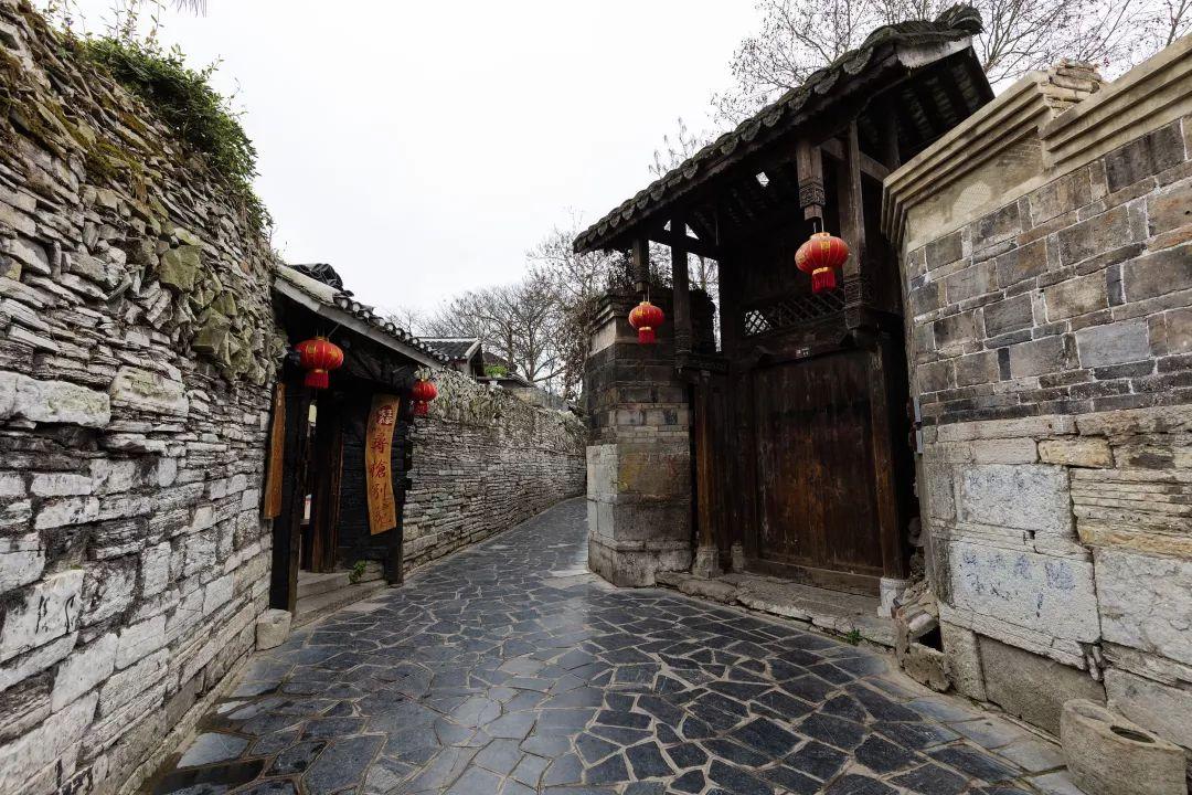 白羊座谈恋爱时和想结婚时想找的人一样吗？游戏画面